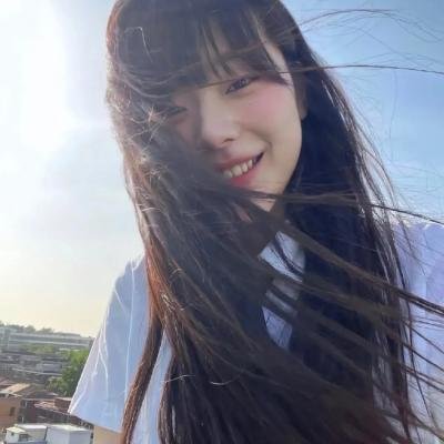 黑夜中的玻璃人偶